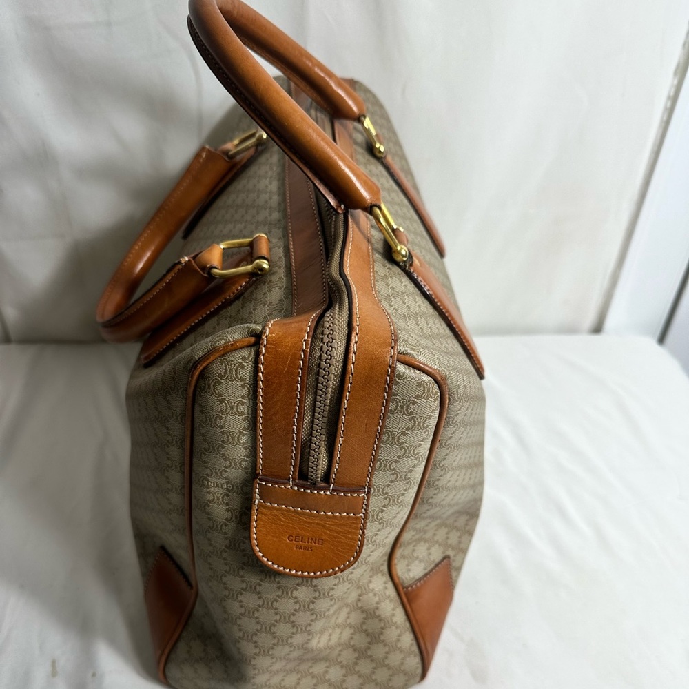 Celine Handbag - Picture 2 of 10